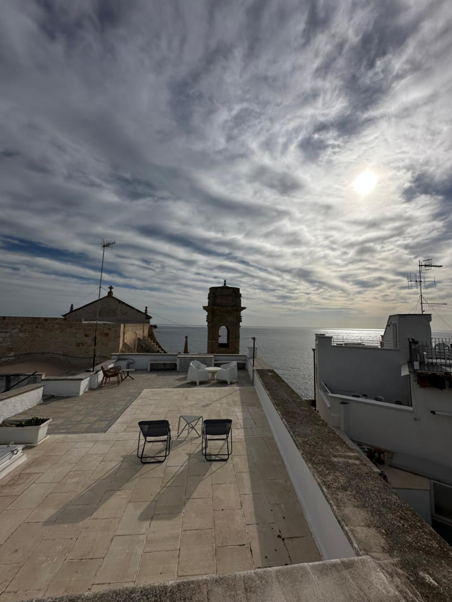 Casa Vacanze San Salvatore Centro Storico Монополи Экстерьер фото